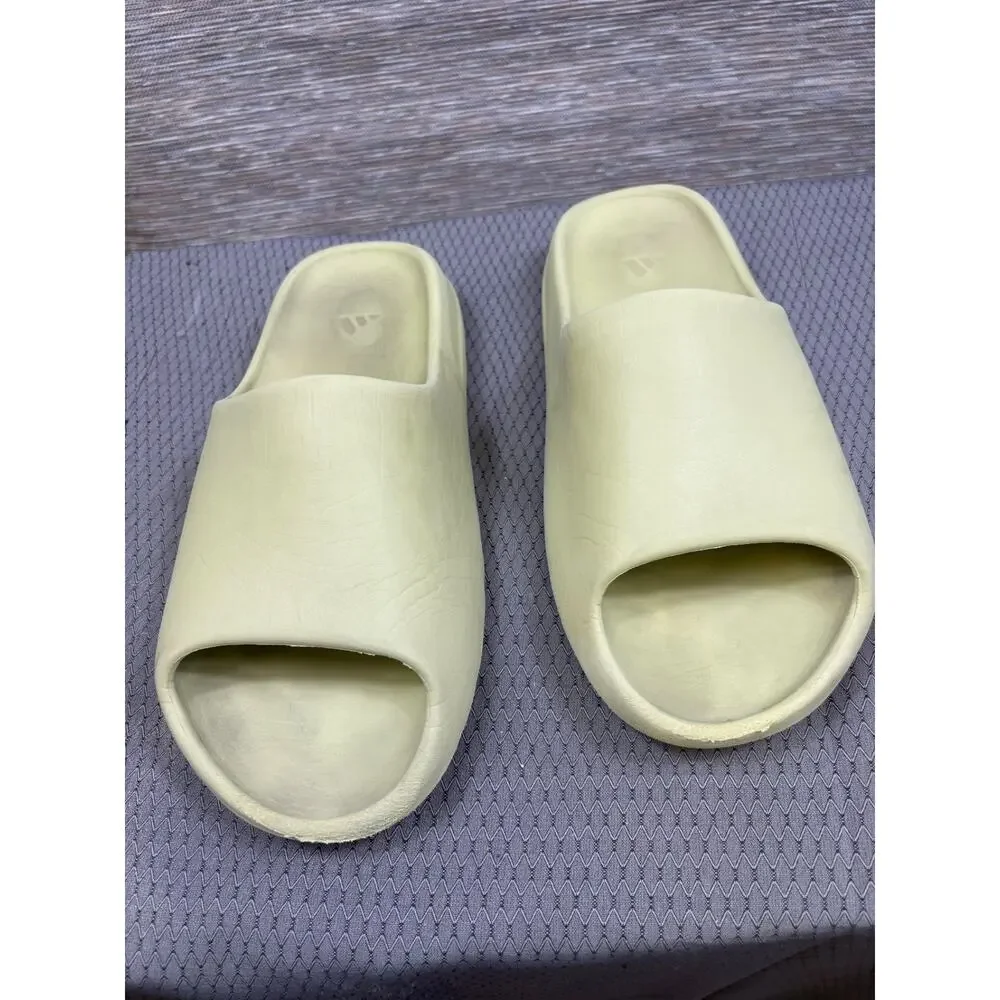Yeezy slide men’s